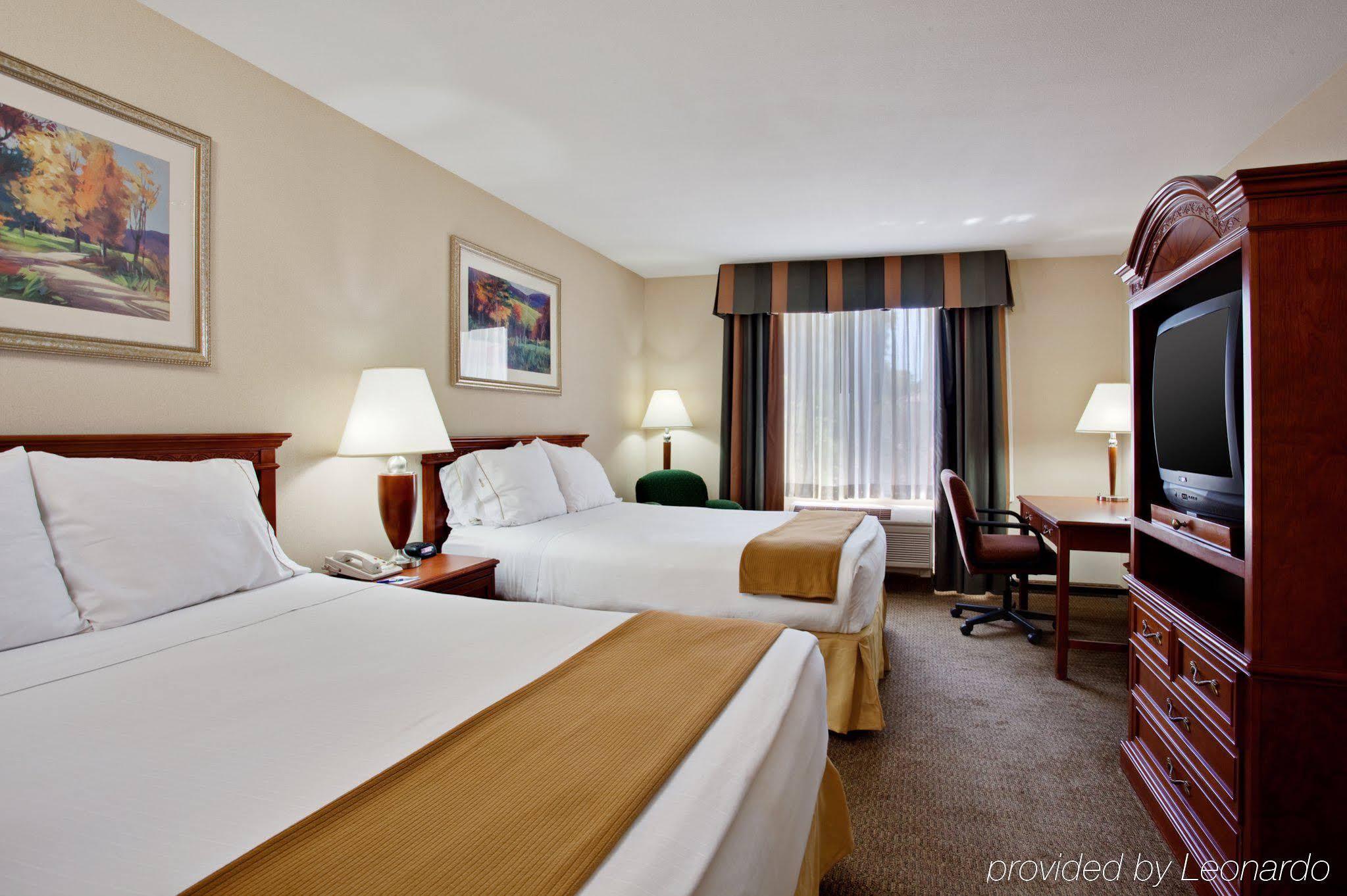 Best Western Valencia/Six Flags Inn & Suites Santa Clarita Zewnętrze zdjęcie